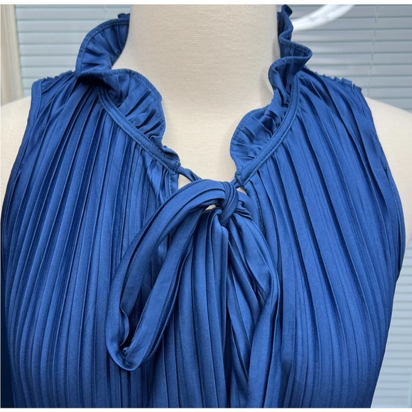 DKNY Womens Ruffled Tie Neck Pleated Shift Dress in Navy Size 8 New with tag. - Picture 2 of 10